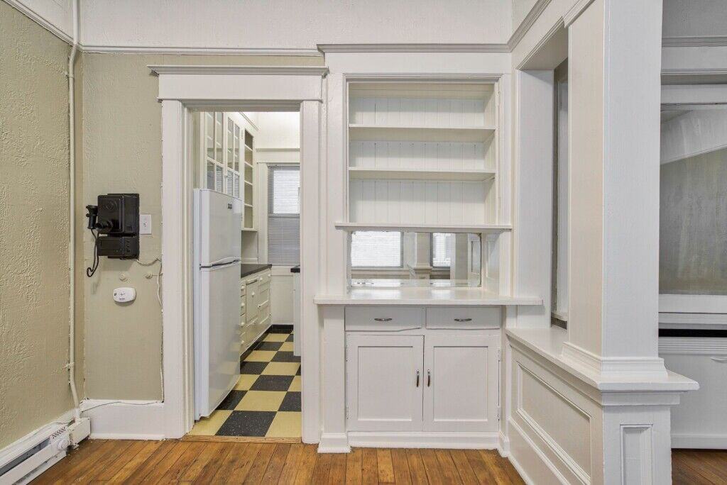Teasdale Apartments - Photo 2 of 27