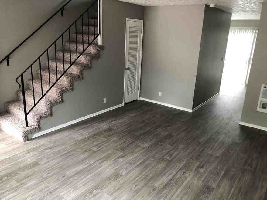 Town Terrace Apartments - Photo 5 of 9