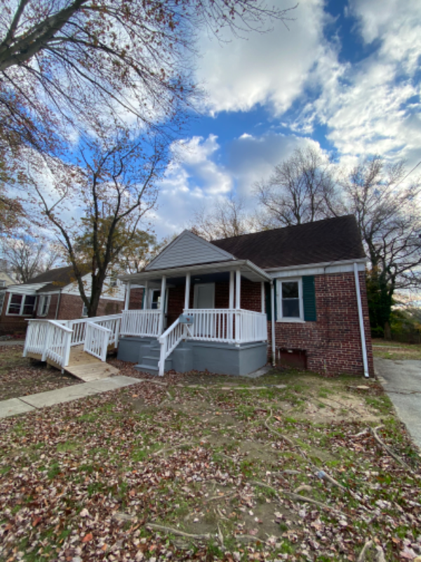 260 Regional Dr - Photo 2 of 21