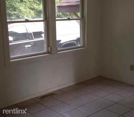 326 N Kendall Ave - Photo 2 of 24