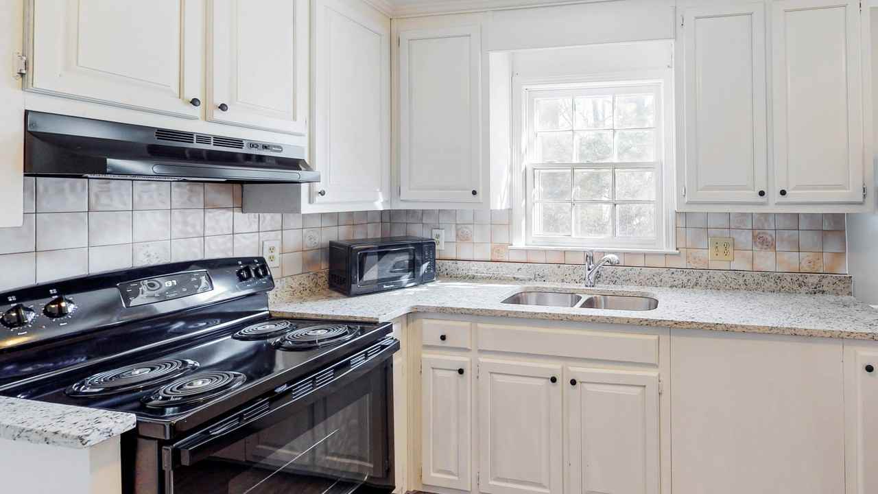 S Deshon Rd - Photo 5 of 17