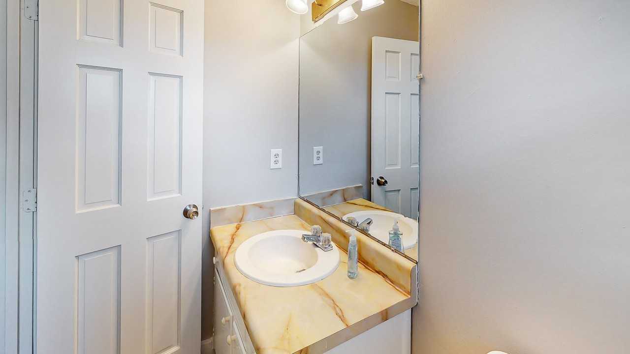 S Deshon Rd - Photo 6 of 17