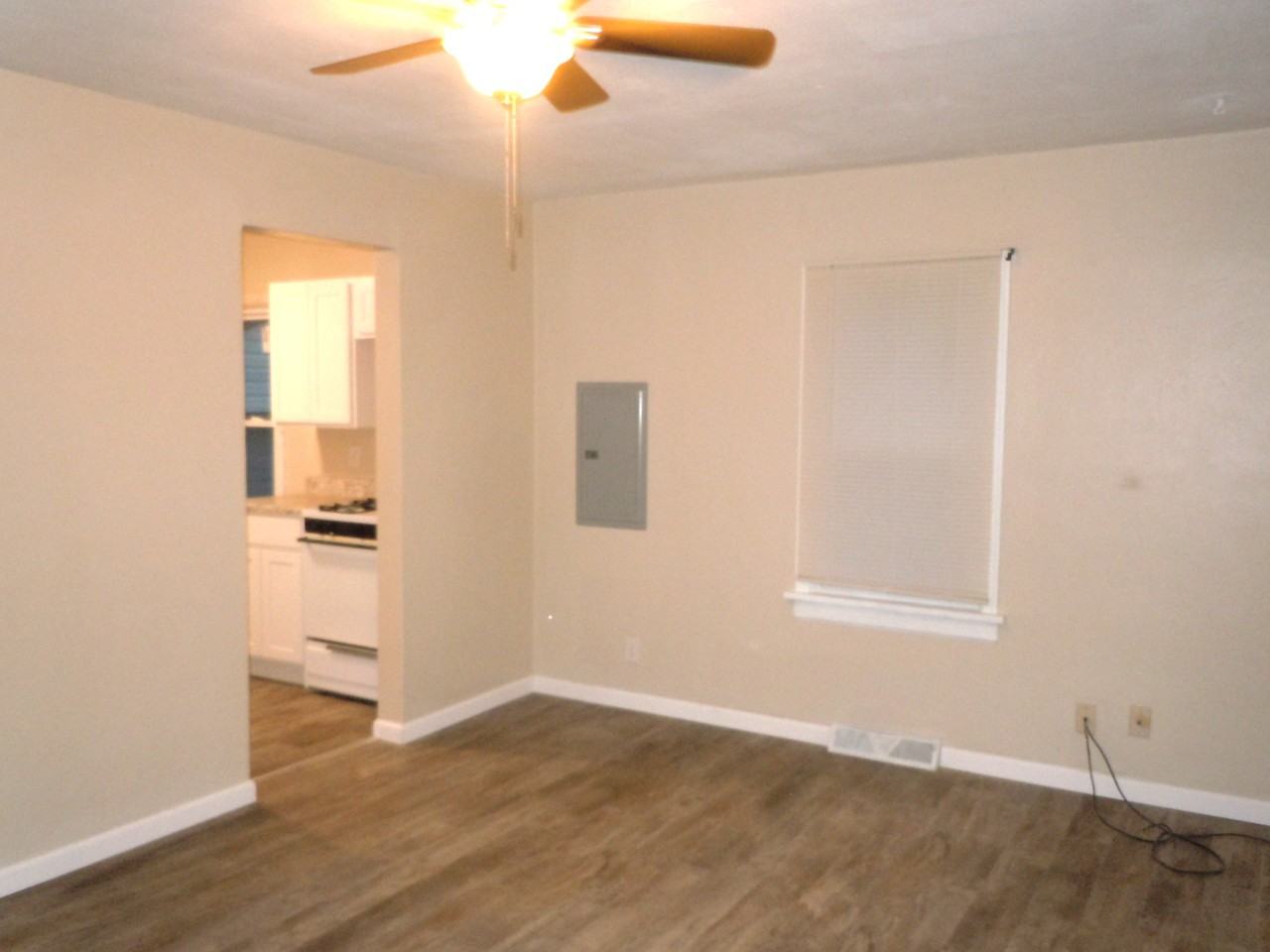 114 Greenfield Drive - Photo 2 of 10