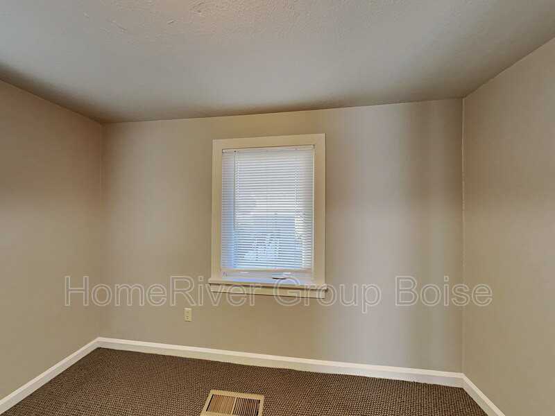 2688 W Grover Ct - Photo 7 of 12