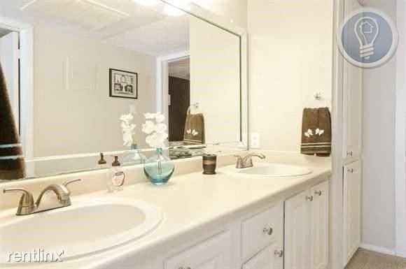 3542 N Hills Dr #L124 - Photo 3 of 8