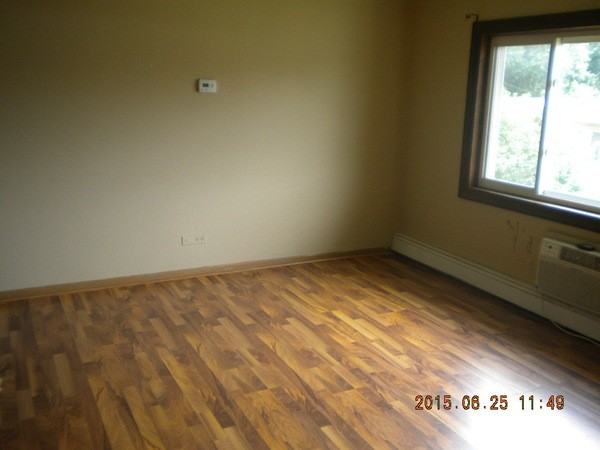 507 Chicago Rd - Photo 3 of 24