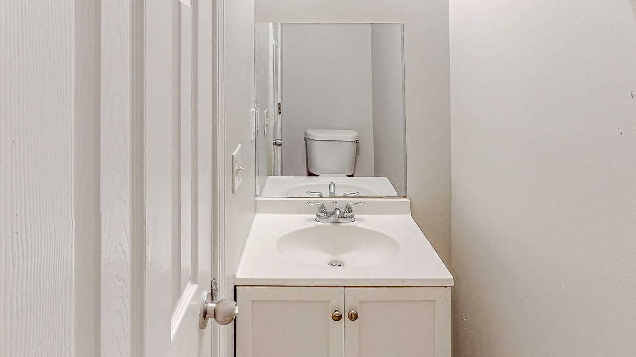 Alfred Road Northwest - Photo 3 of 12