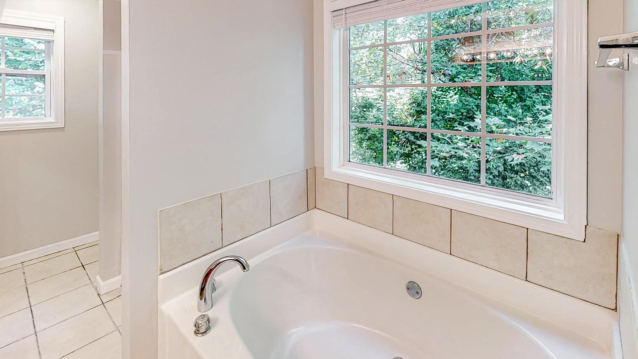 Alfred Rd Nw - Photo 7 of 13