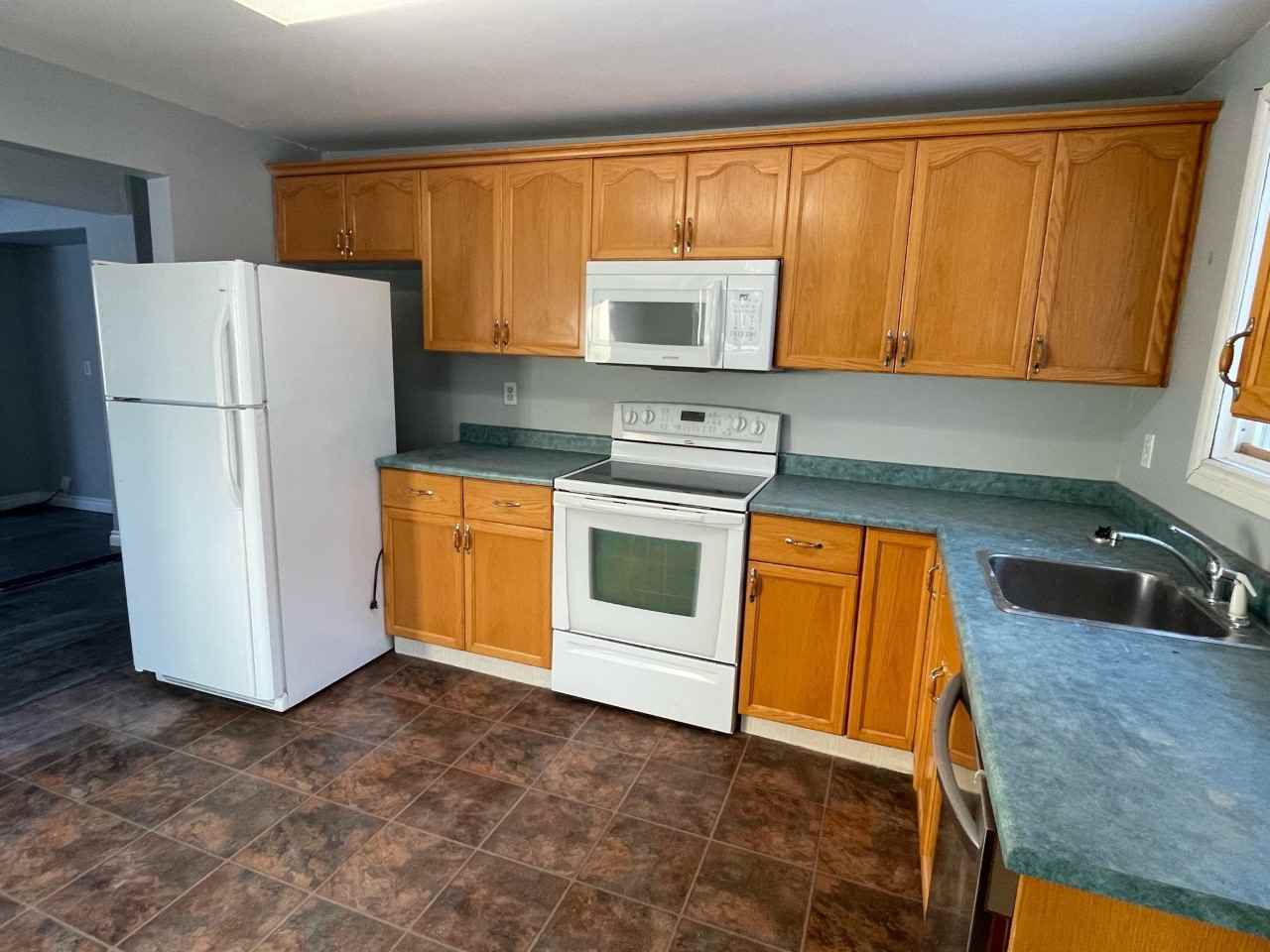 5203 58 St #1 - Photo 3 of 18