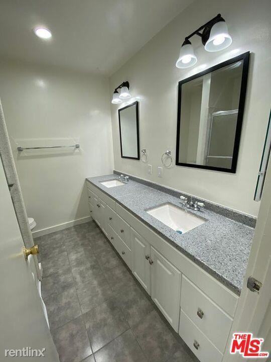 1127 Magnolia St #4 - Photo 2 of 8