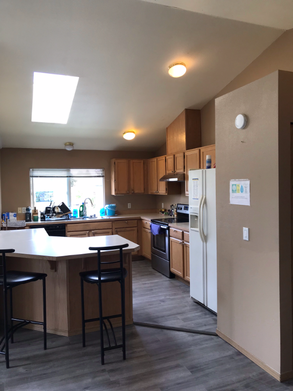 8408 22nd Ave Sw - Photo 7 of 33