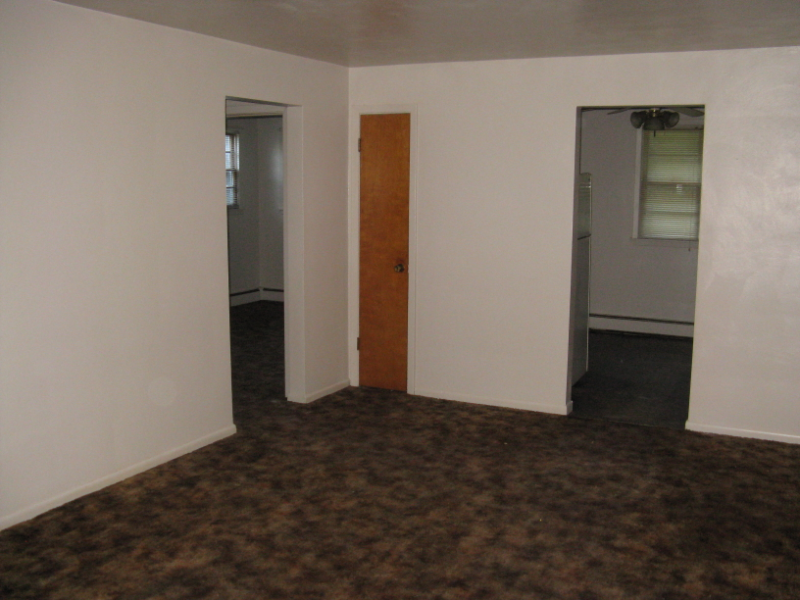 230 Ambridge Ave #3 - Photo 2 of 10