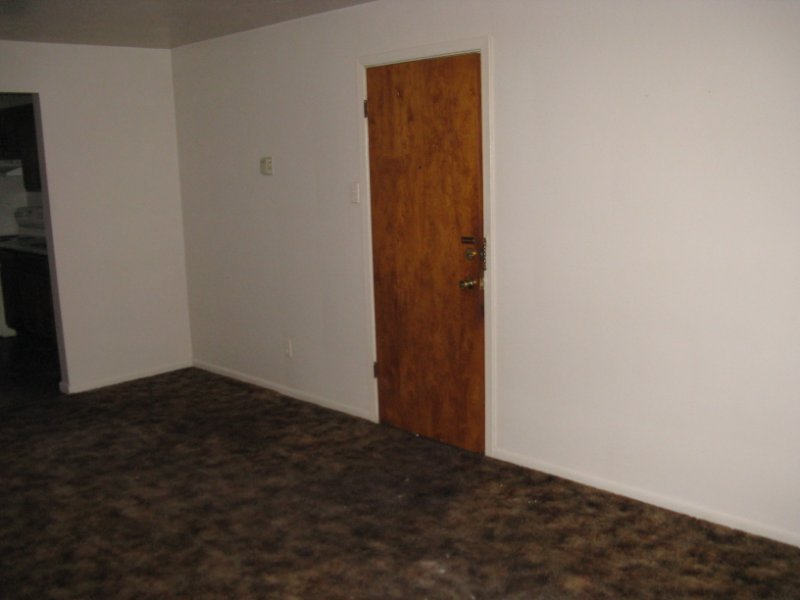 230 Ambridge Ave #3 - Photo 3 of 10