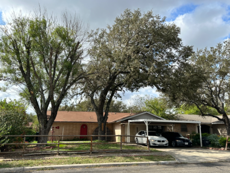 7418 Meadow Cliff St #A - Photo 2 of 11