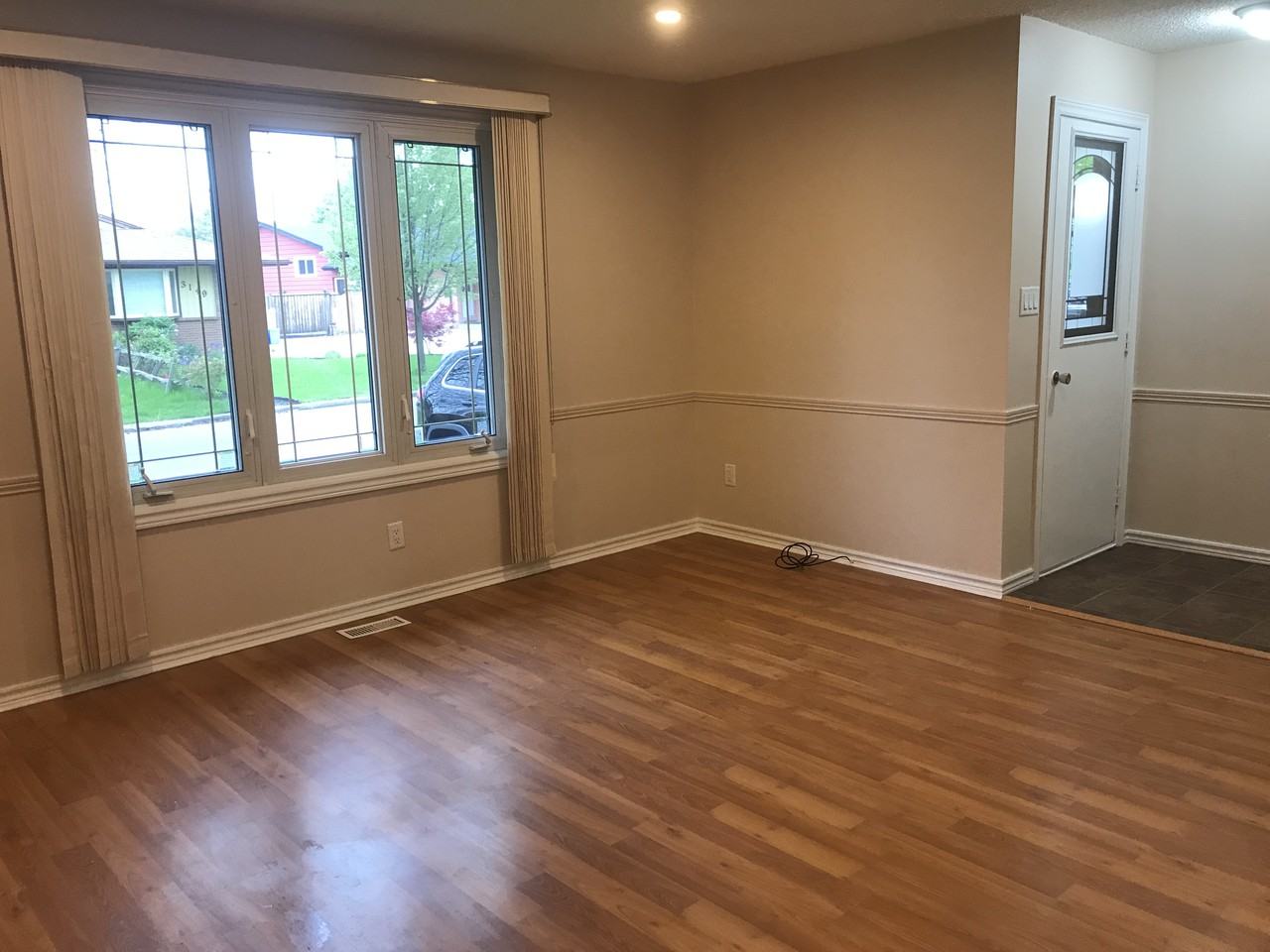 3154 Elmwood Crescent - Photo 2 of 15