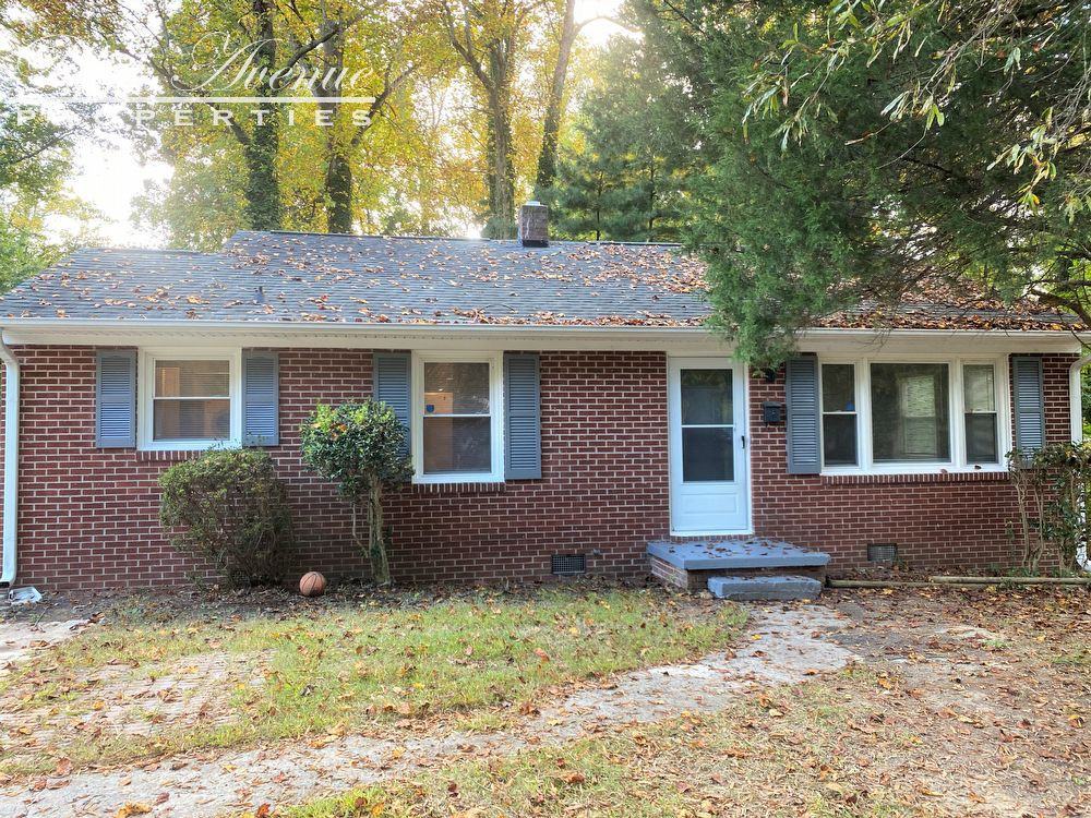 1123 W Davidson Ave, Gastonia, NC 28052 2 Bedroom Apartment for 1,025