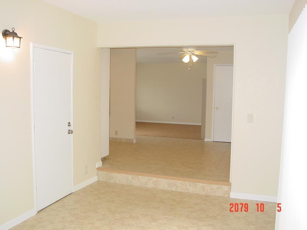 1410 Mount Stanley Way - Photo 2 of 7