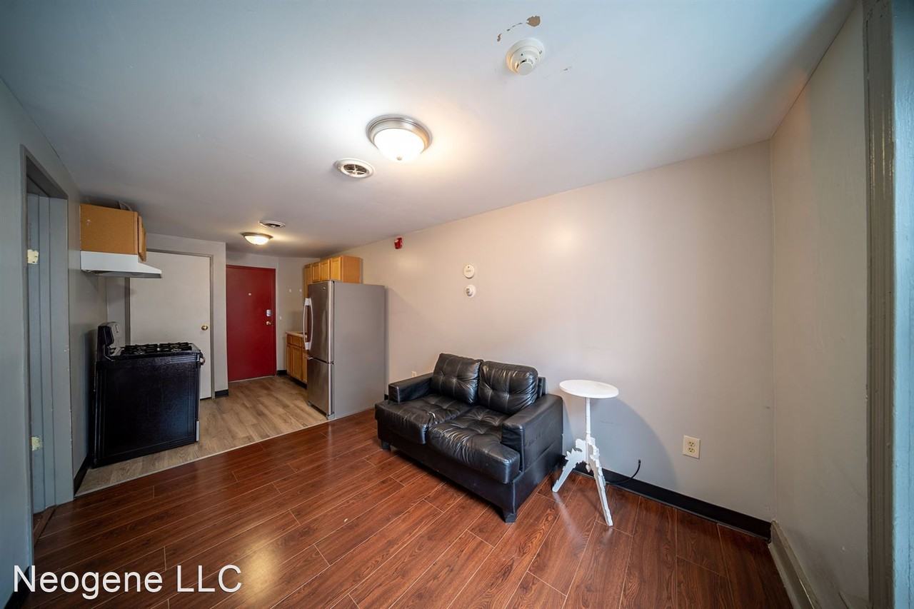 24 Centenary Street - Photo 2 of 42