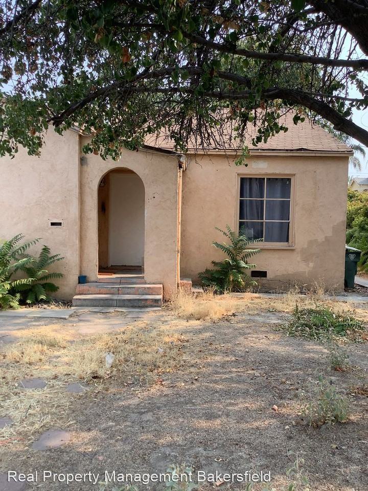 2527 / 2529 Chester Ln. Apartments in OleanderSunset, Bakersfield, CA