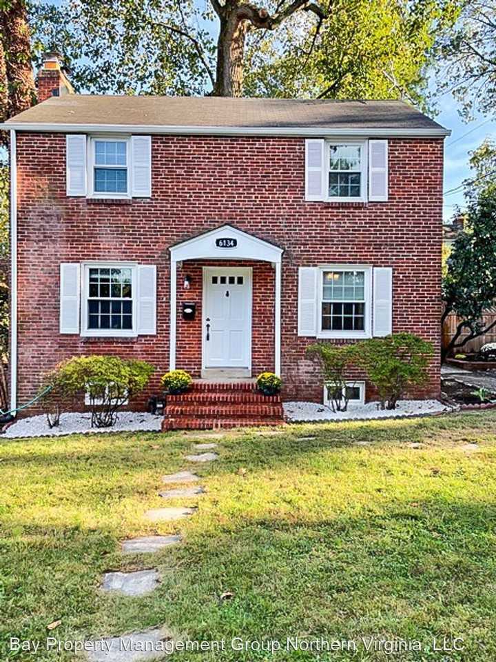 6134 11th Rd N - Photo 2 of 39