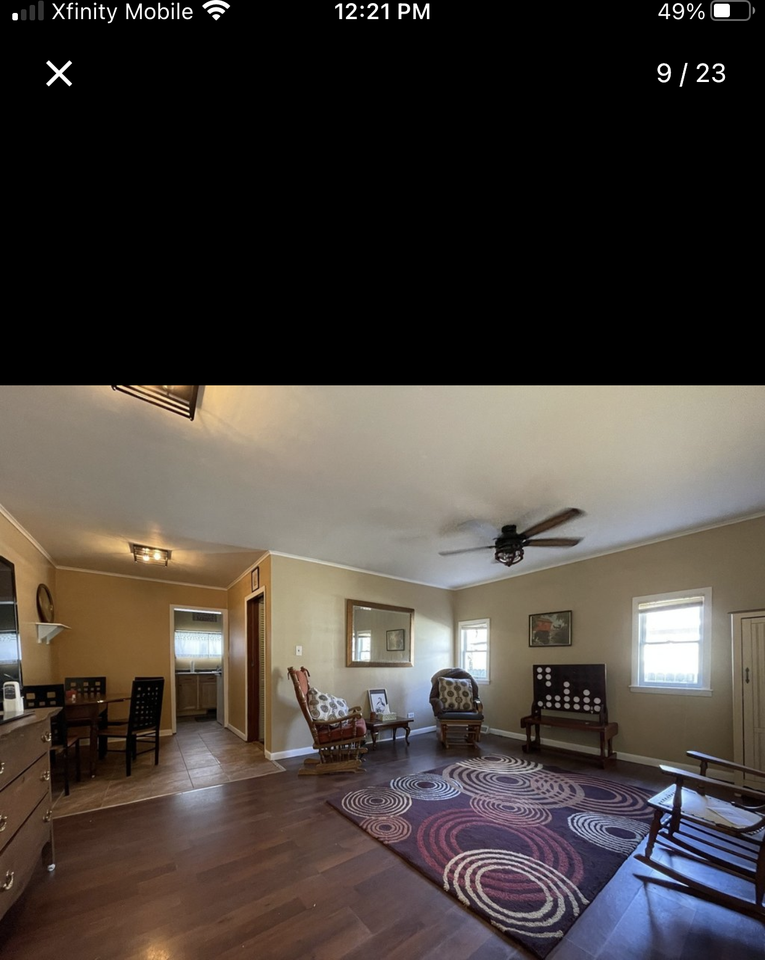 3320 N Apple Ave - Photo 2 of 6