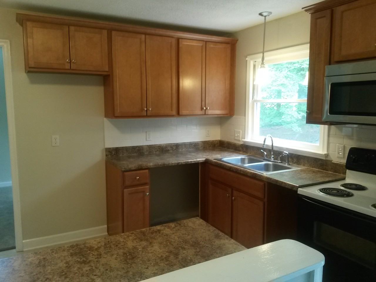 2936 Monteith Rd - Photo 3 of 8