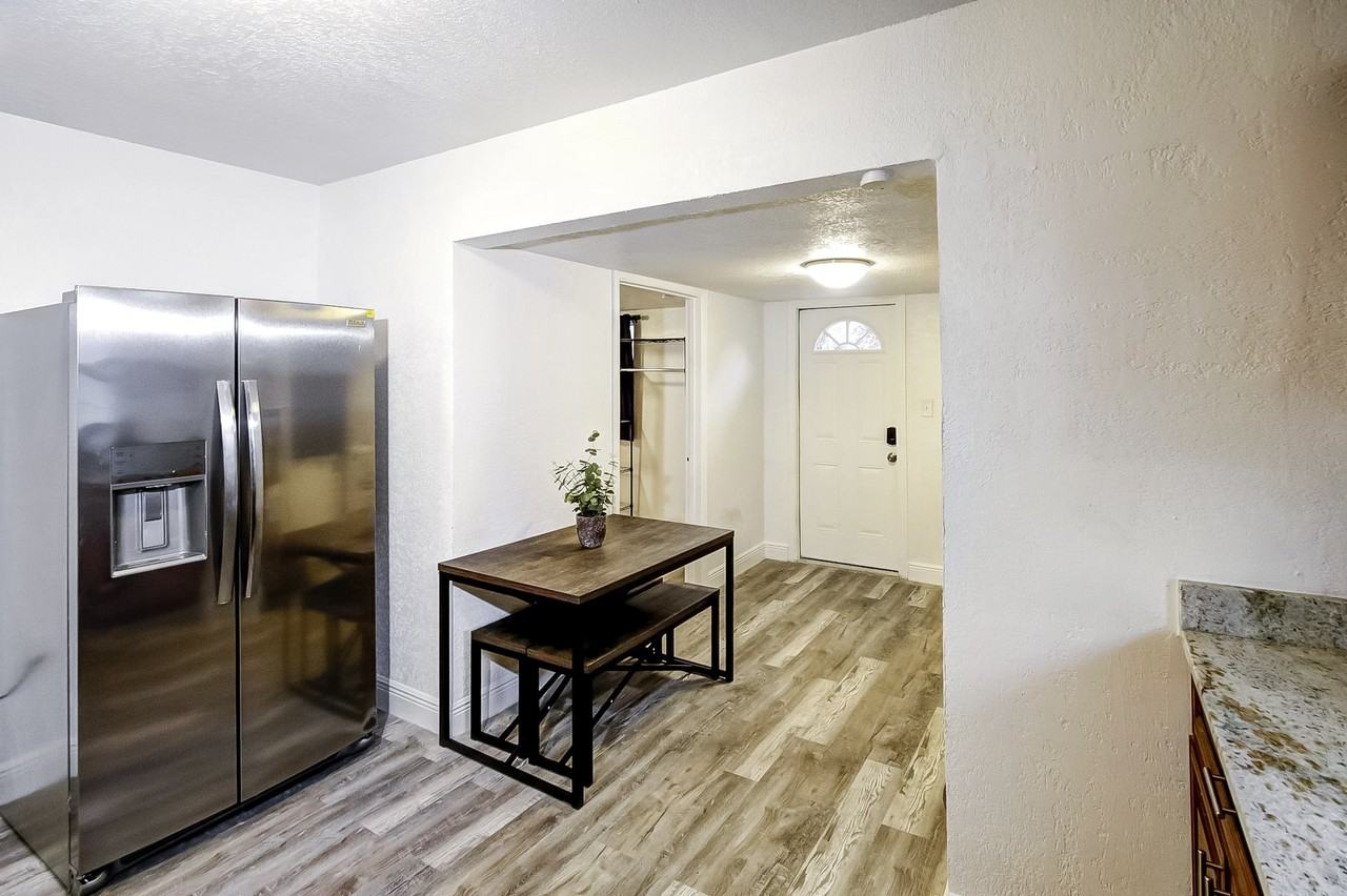 Paul Buchman Hwy - Photo 5 of 11