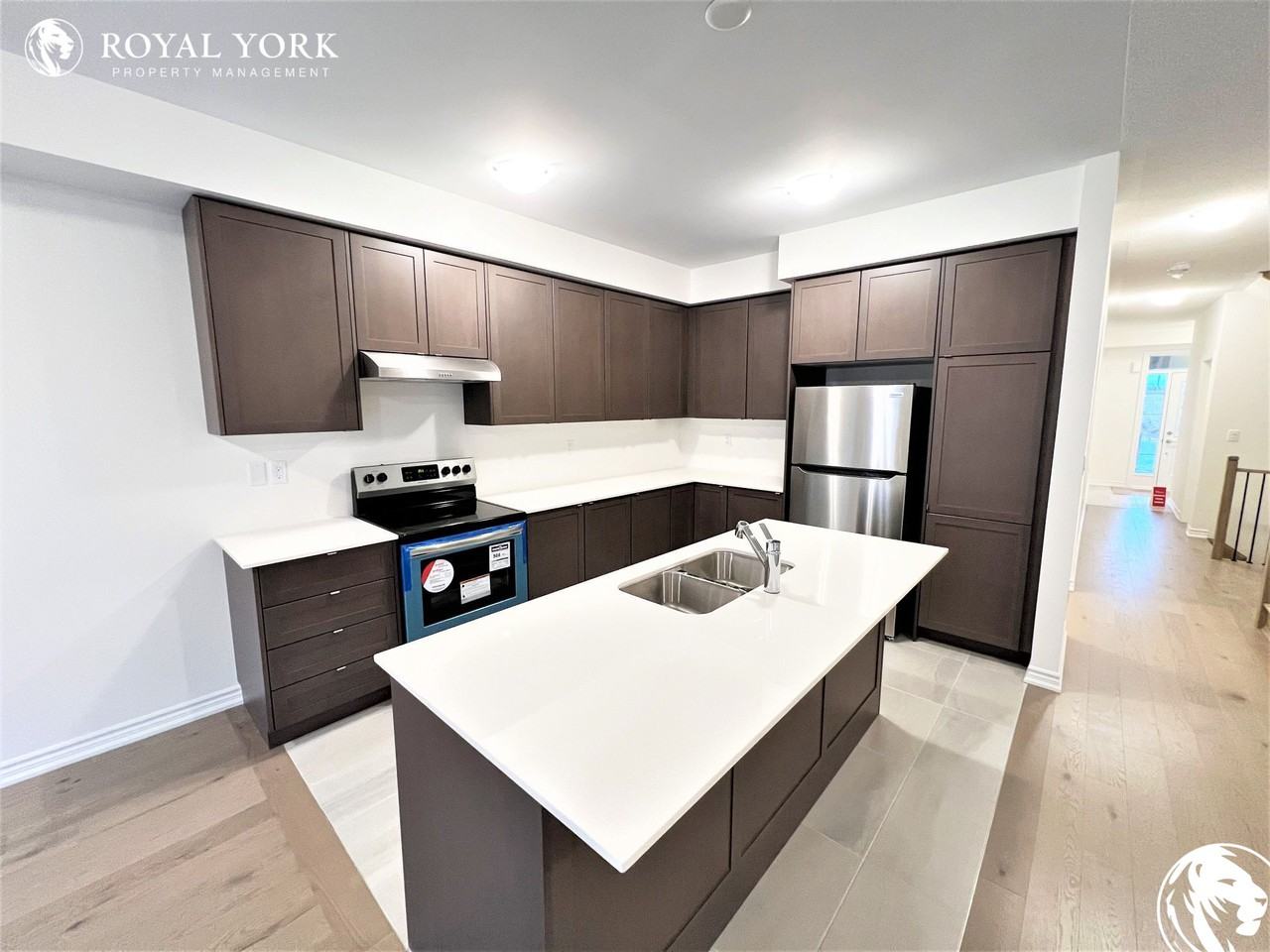 51 Laing Dr - Photo 3 of 35