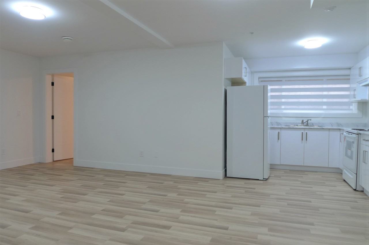 36696 Carl Creek Cres - Photo 3 of 20