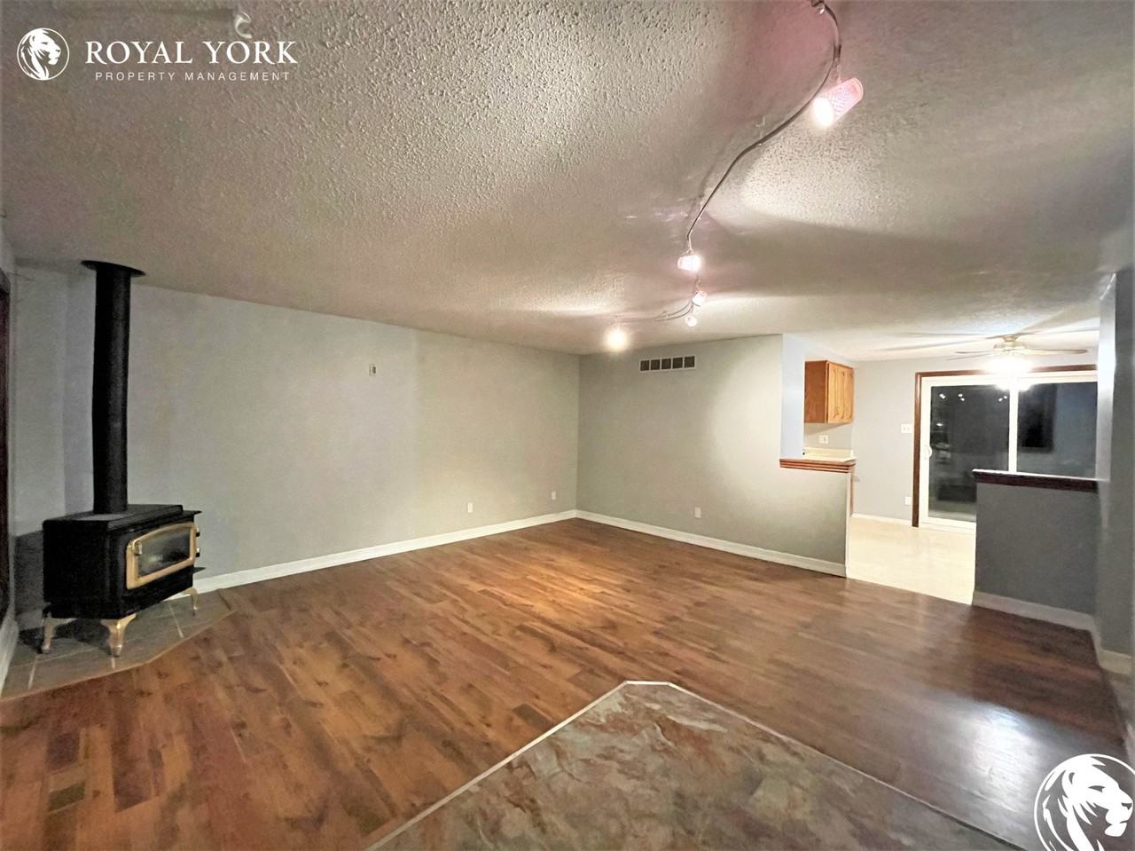 132 Princess St #1 - Photo 2 of 28