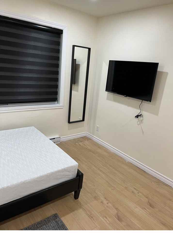 3655 Rue MacKay - Photo 2 of 3