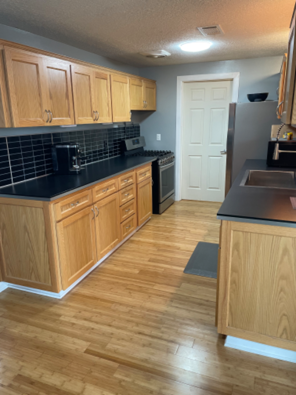 1307 Ne 82nd Ave - Photo 3 of 36