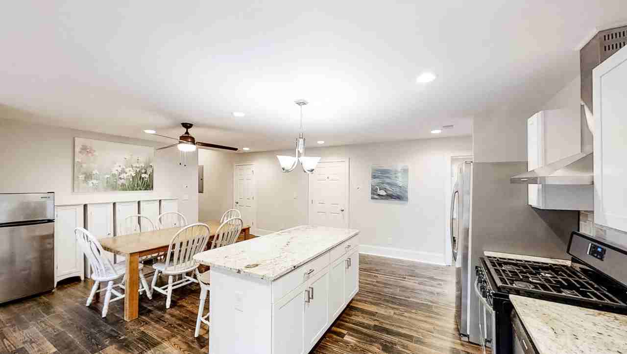 Moreland Ave Se - Photo 2 of 10