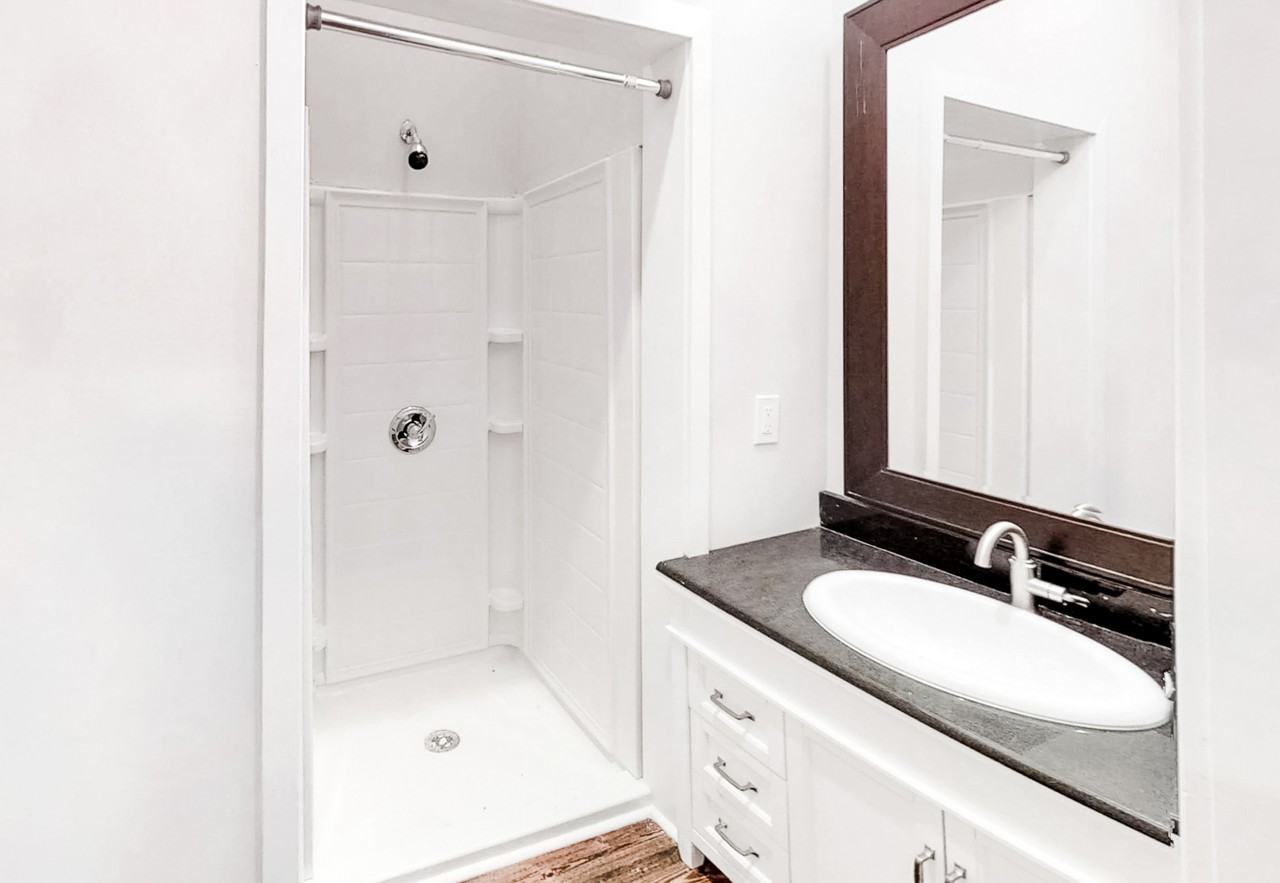 Moreland Ave Se - Photo 6 of 10