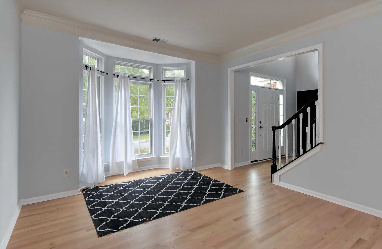 517 Chadmore South Dr - Photo 3 of 35