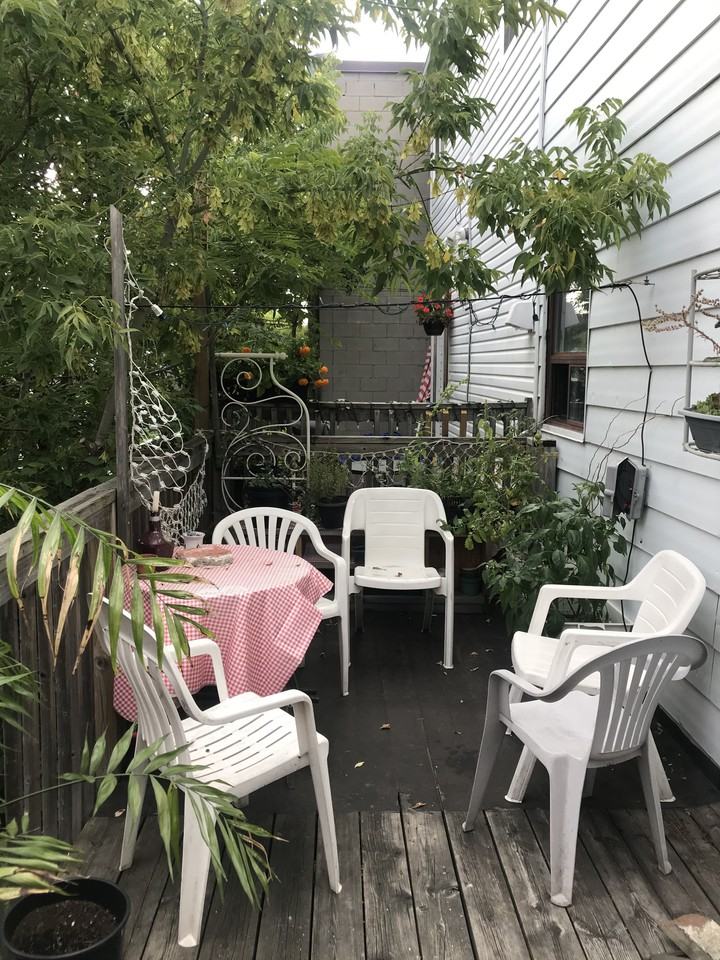 817 Bloor Street West - Photo 6 of 13