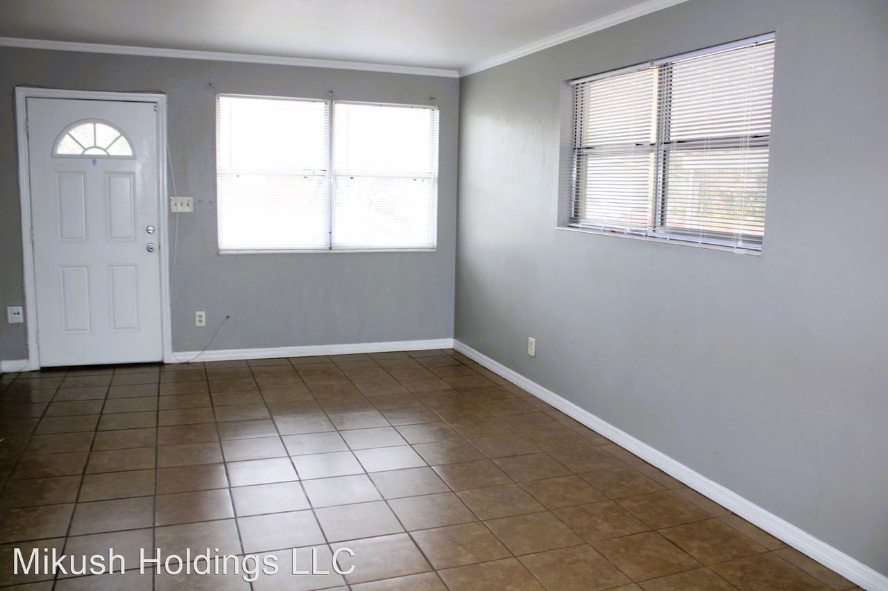 6732 Zircon Dr - Photo 3 of 9