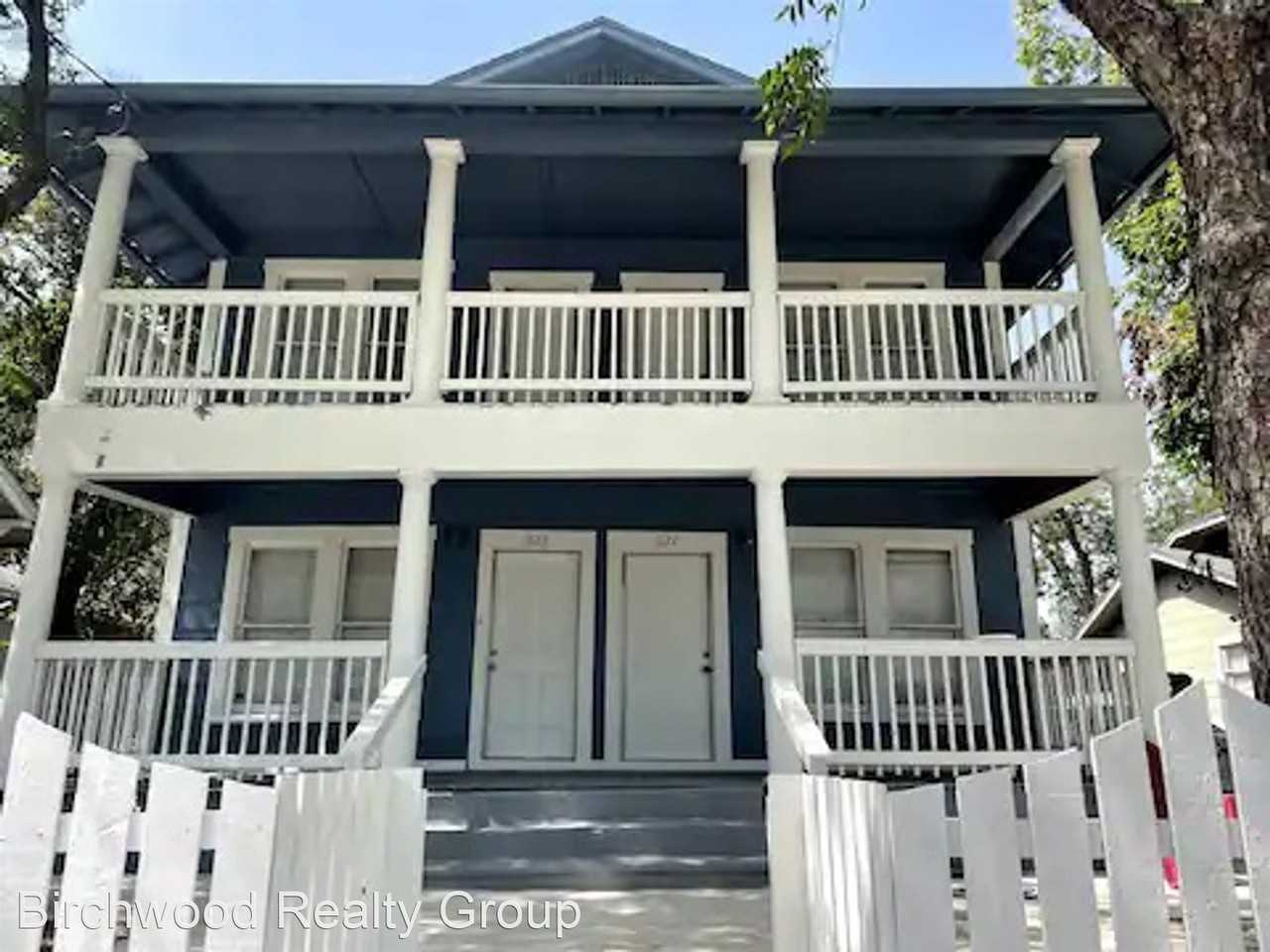 Woodlawn Flats - A Boutique Comfort and Cozy Complex in St. Mary's Strip - Photo 3 of 50