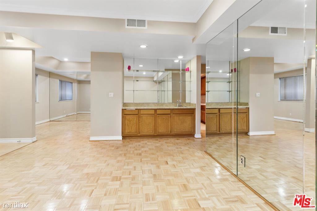 5340 Wilkinson Ave #6 - Photo 2 of 11