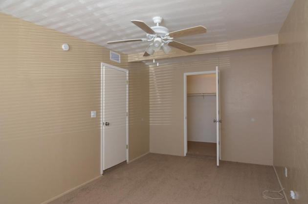 6601 East 42nd Street - Photo 3 of 5