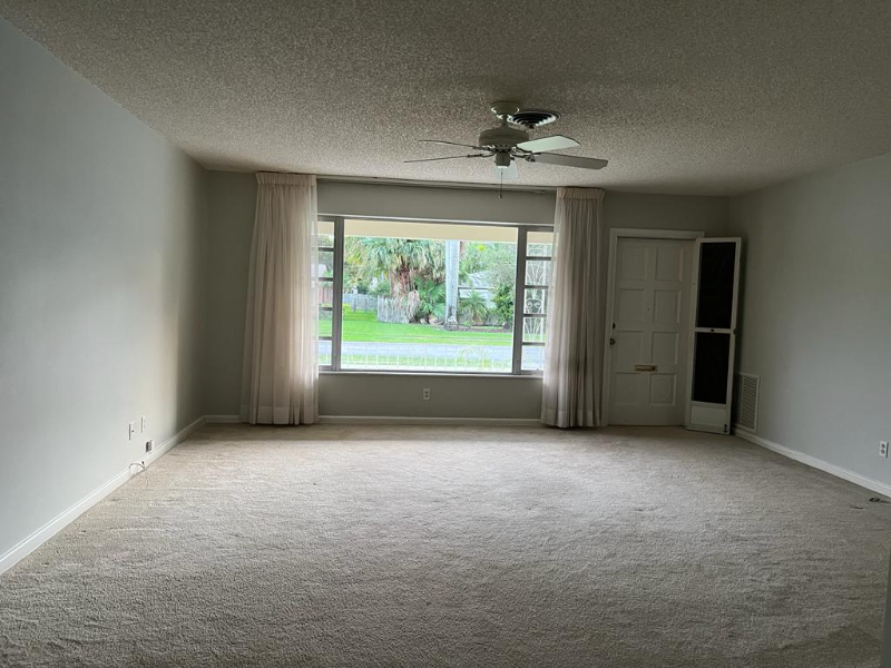 5637 Jefferson St - Photo 3 of 17