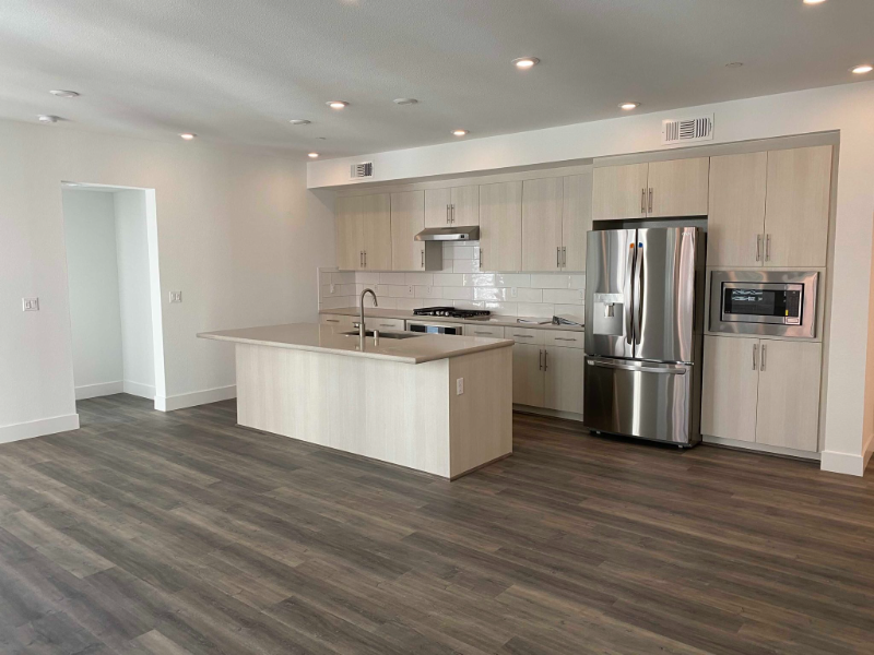 45058 Fremont Blvd - Photo 4 of 19