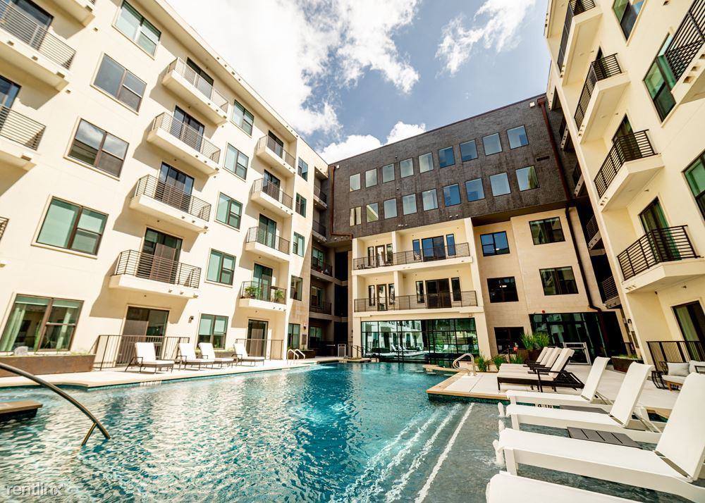 1717 W 6th St - Photo 3 of 30