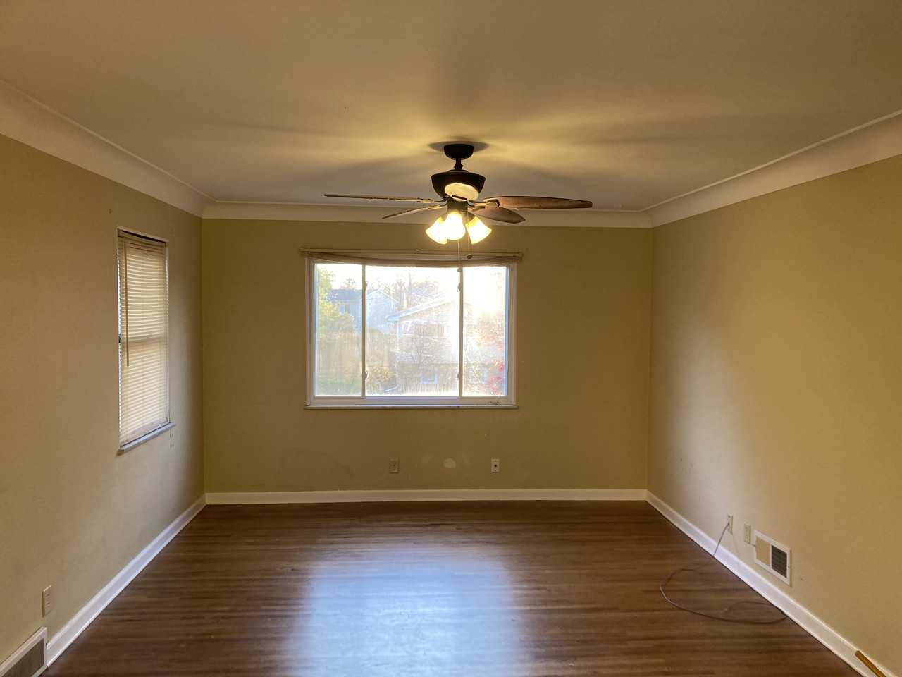 808 Colwell Street - Photo 2 of 14