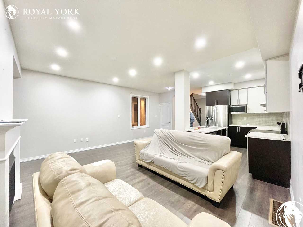 147 Baffin Cres #1 - Photo 3 of 35