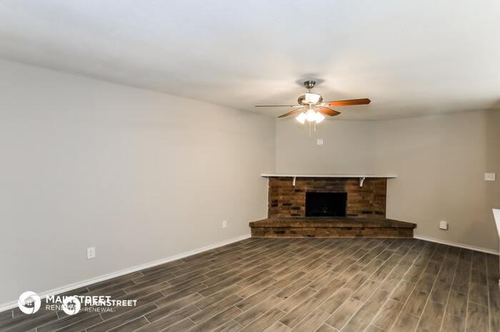 904 Grassy Glen Dr - Photo 3 of 16