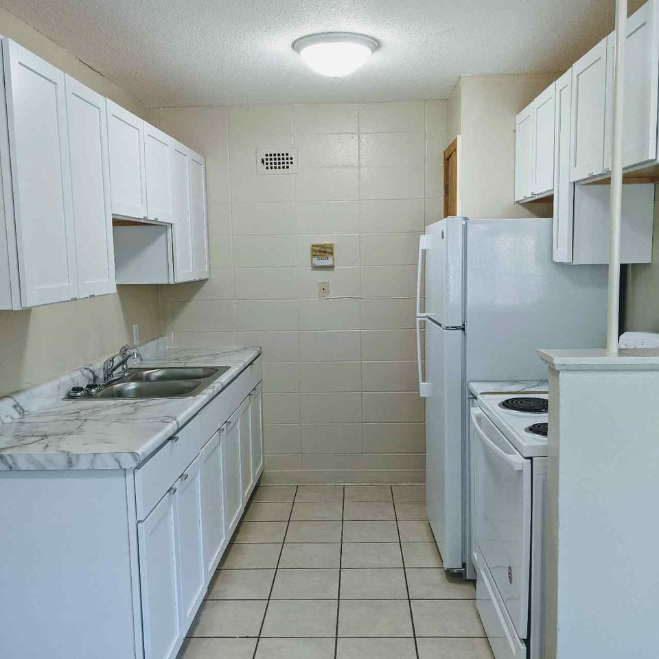 300 Fuller Ave #300-6