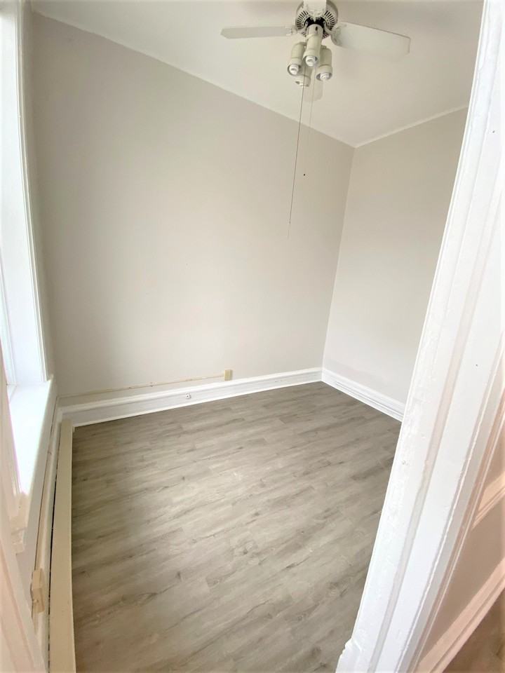 115 S Main St #2 - Photo 7 of 8