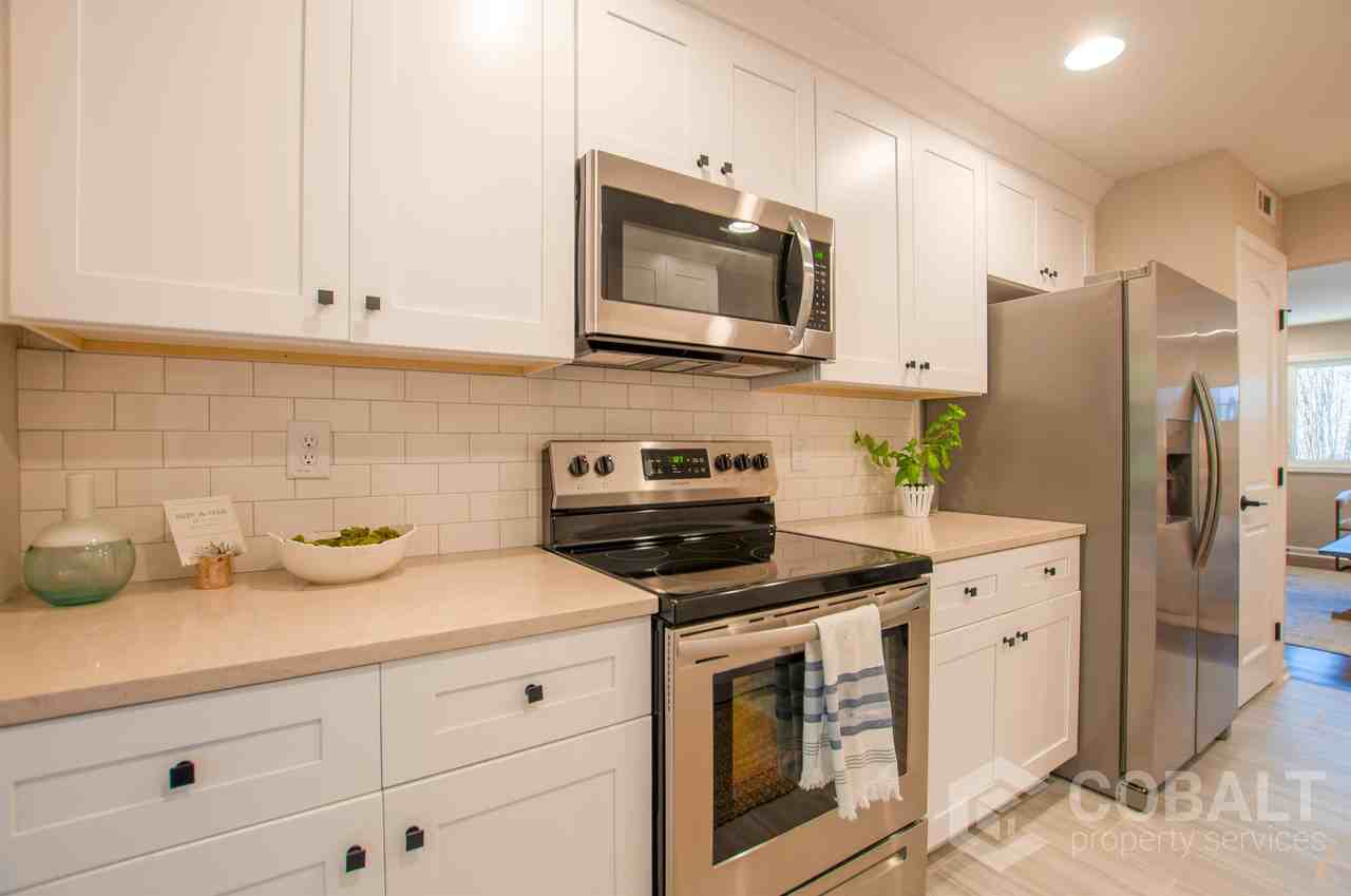 258 Forkner Drive #04 - Photo 2 of 18