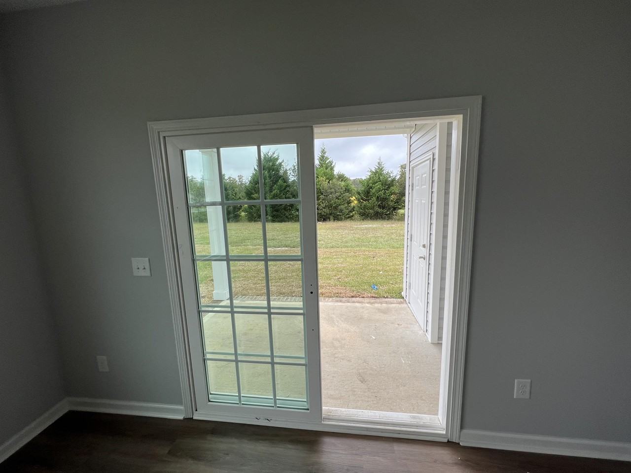 2004 Briarwood Dr #1 - Photo 6 of 11